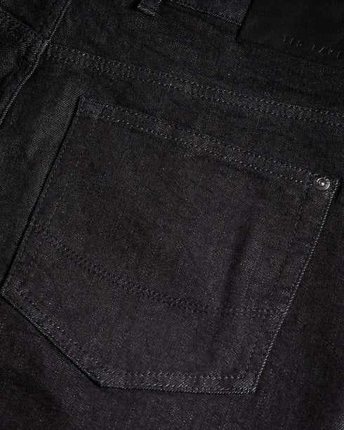 <P><Span Style="Text-Decoration: Underline;">Slim Leg Denim Jean</Span></P>
<P><Meta Charset="Utf-8"><Span>A Classic Cut T...